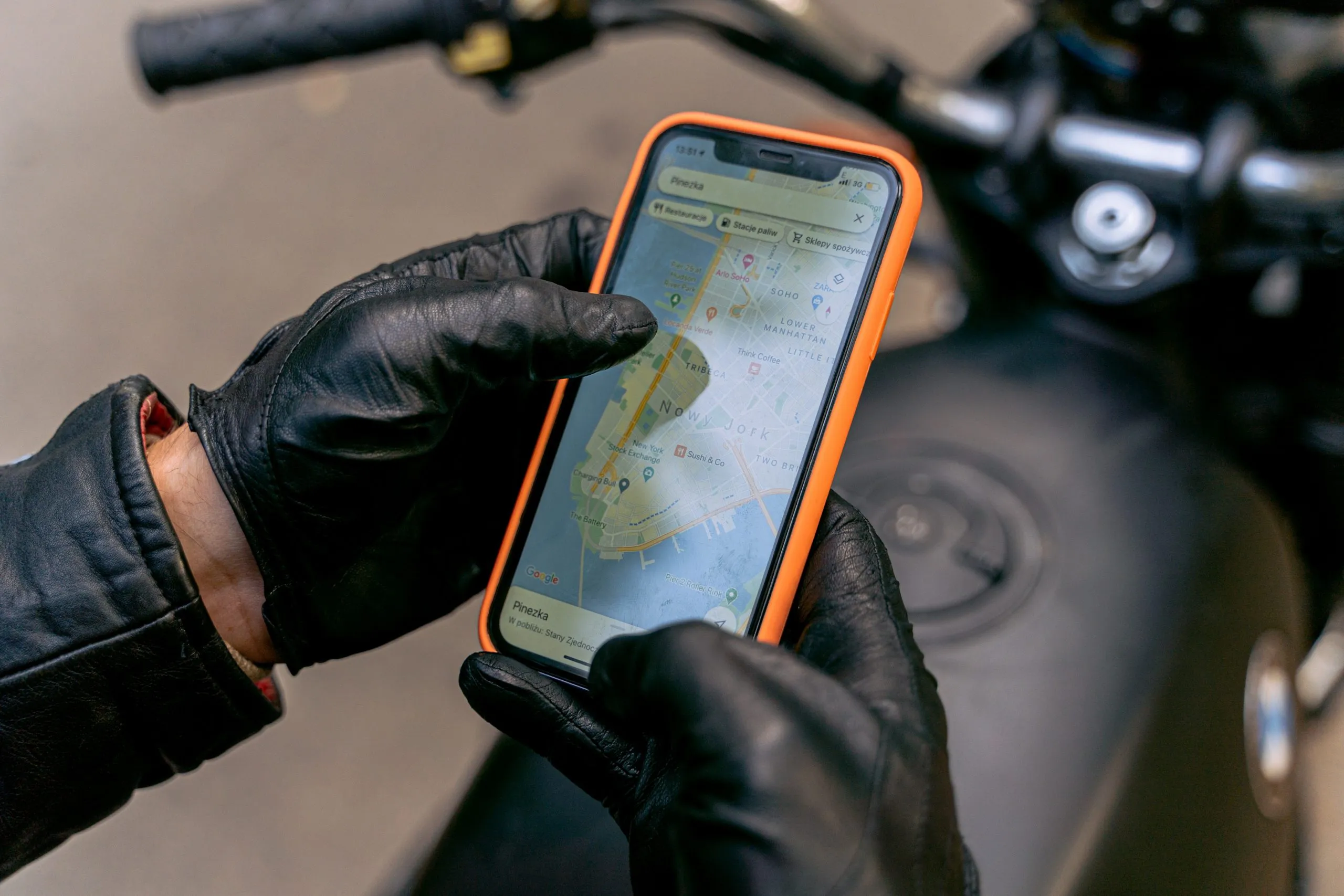 smartphone avec une map