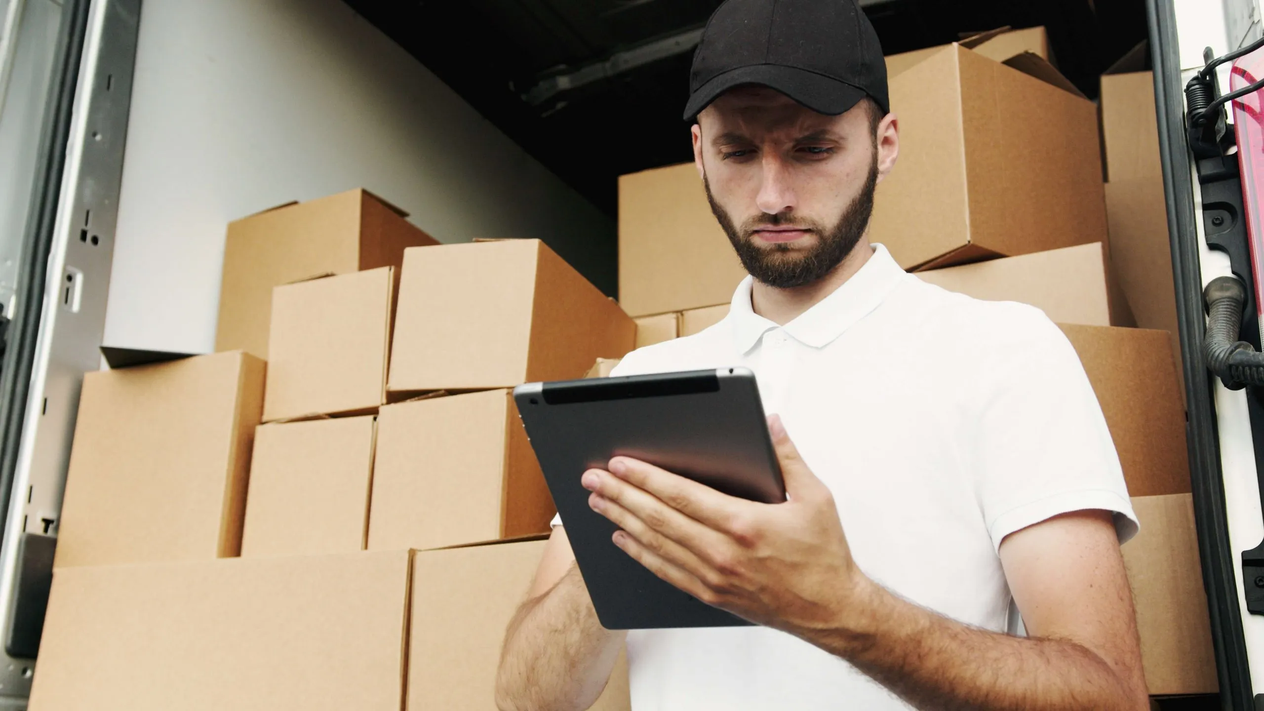 Quels sont les documents obligatoires pour le transport de marchandises ?